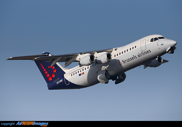 British Aerospace Avro RJ100 British Aerospace Avro RJ100