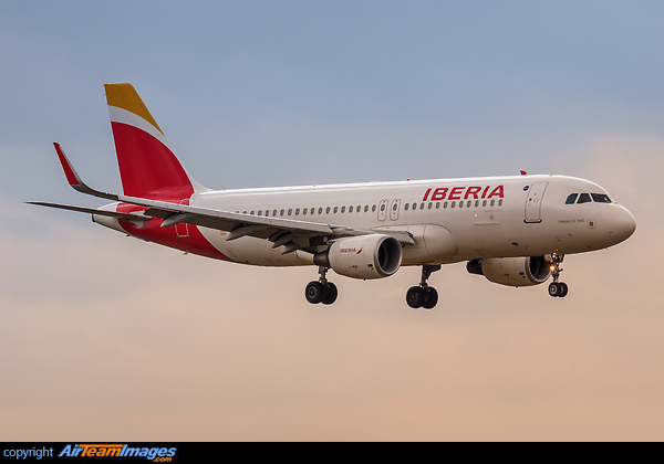 Airbus A320-216 Airbus A320-216