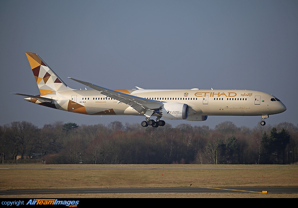 Boeing 787-9 Dreamliner Boeing 787-9 Dreamliner