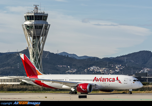 Boeing 787-8 Dreamliner Boeing 787-8 Dreamliner