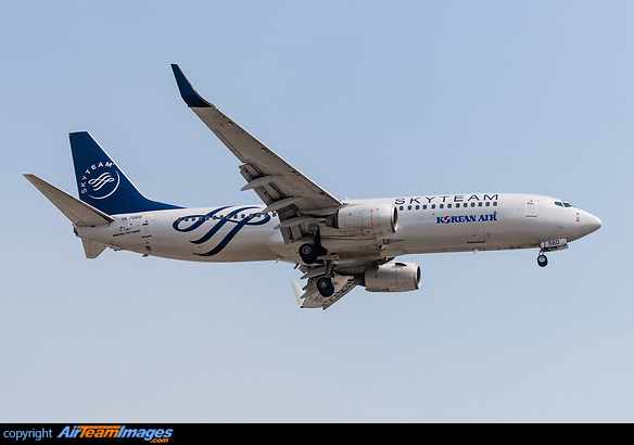 Boeing 737-8B5 Boeing 737-8B5