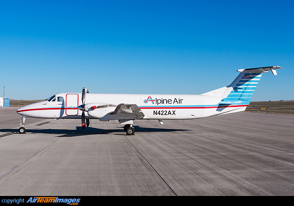 Local cargo operator - Beech 1900C is used for regular flights to Sioux City. Beechcraft 1900C