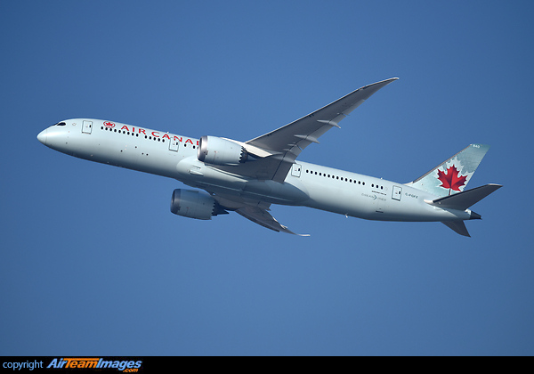 Boeing 787-9 Dreamliner Boeing 787-9 Dreamliner