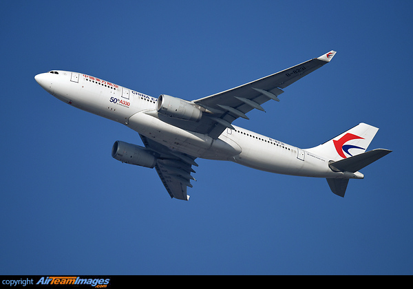 Airbus A330-243 Airbus A330-243