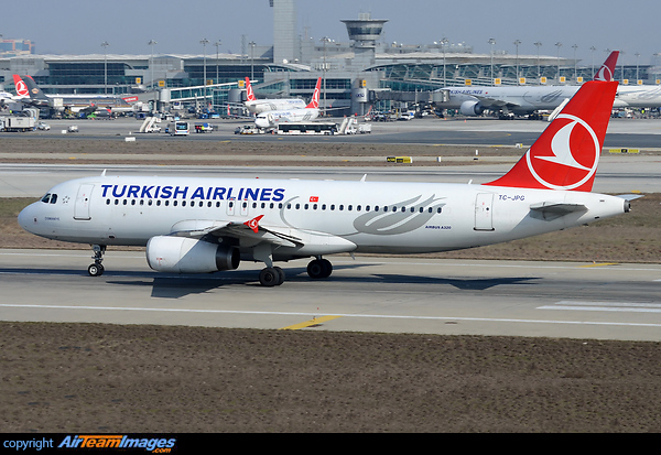Airbus A320-232 Airbus A320-232