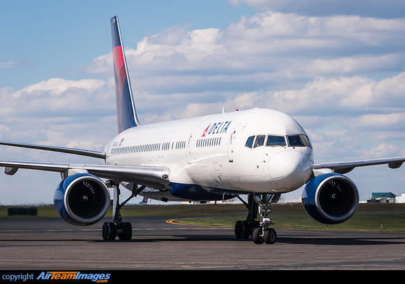Boeing 757-232 Boeing 757-232