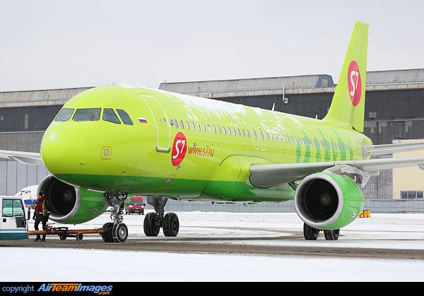 Airbus A320-214 Airbus A320-214