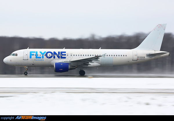 Airbus A320-211 Airbus A320-211
