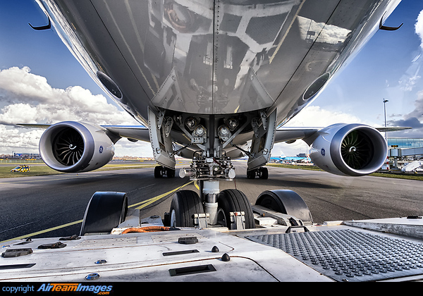 Boeing 787-8 Dreamliner Boeing 787-8 Dreamliner