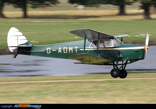 DH-87B Hornet Moth