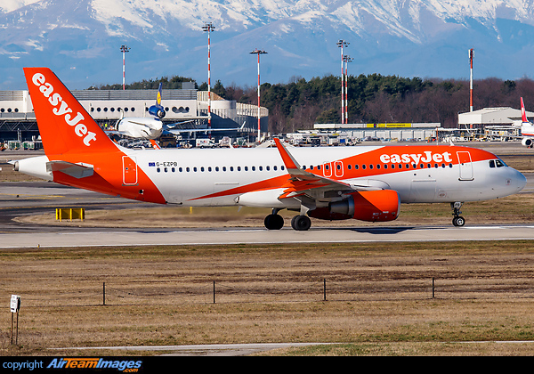 Airbus A320-214 Airbus A320-214