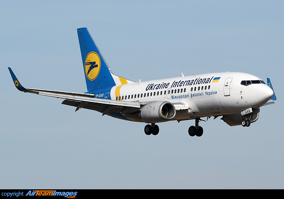 Boeing 737-528 Boeing 737-528