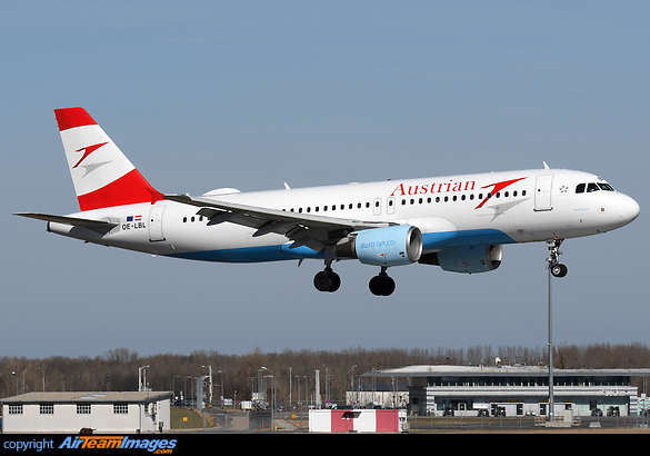 Airbus A320-214 Airbus A320-214