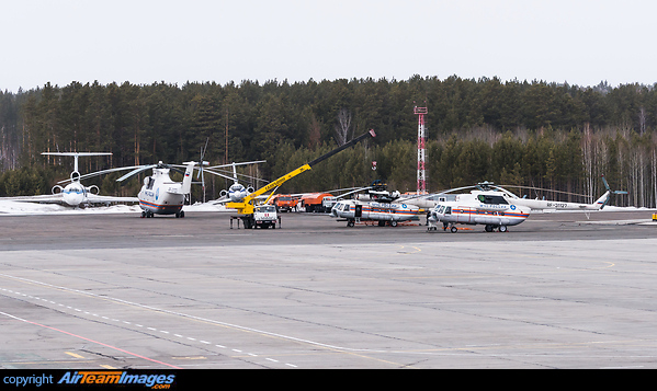 MChS ramp with two Mil Mi-8 and one Mil Mi-26T reg. RF-31123 helicopter, as well as some stored Tupolev 134s and 154s. Mil Mi-8MTV-1
