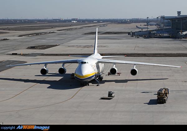 Antonov An-124-100 Ruslan