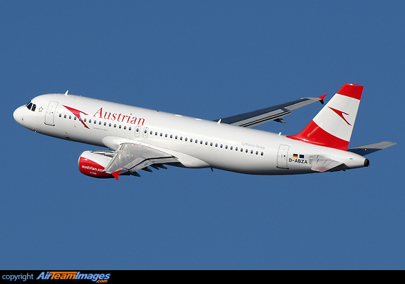 First of five Air Berlin A320 in Austrian livery. Note the "operated by Air Berlin" titles and the german registration.
Austrian Airlines on March 7 introduced the first wet-leased Air Berlin A320 into service for Lufthansa Group. Airbus A320-216