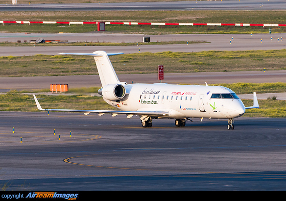 Extremadura special colours Bombardier CRJ-200ER