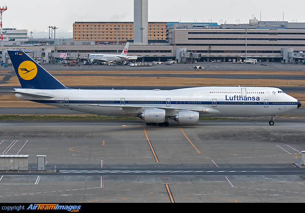 Boeing 747-830 Boeing 747-830