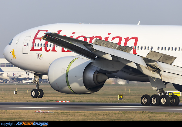 Boeing 777-260/LR Boeing 777-260/LR