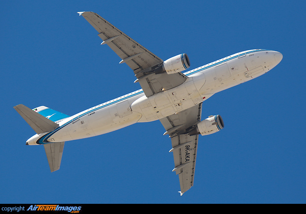 Airbus A320-212 Airbus A320-212