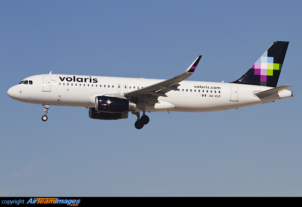 Airbus A320-233 Airbus A320-233