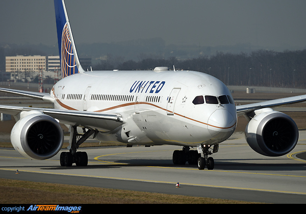 Boeing 787-8 Dreamliner Boeing 787-8 Dreamliner