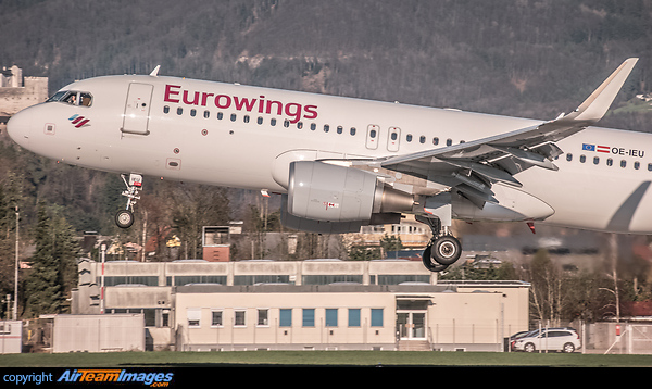 Airbus A320-214 Airbus A320-214