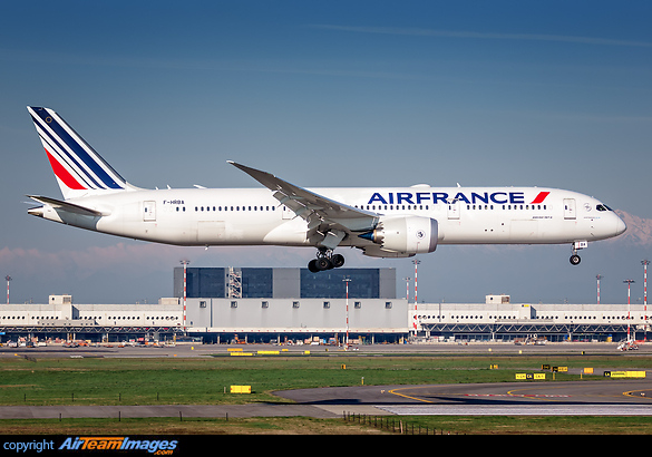 Boeing 787-9 Dreamliner Boeing 787-9 Dreamliner