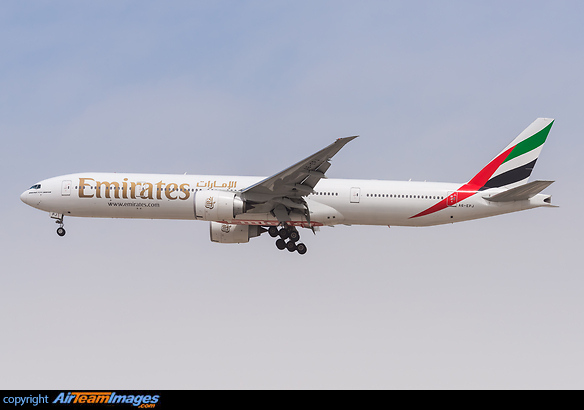 Boeing 777-31H/ER Boeing 777-31H/ER