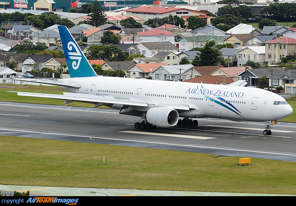 Boeing 777-219/ER Boeing 777-219/ER