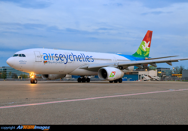 Airbus A330-243 Airbus A330-243