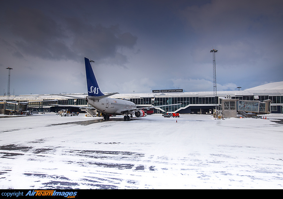 Boeing 737-683 Boeing 737-683
