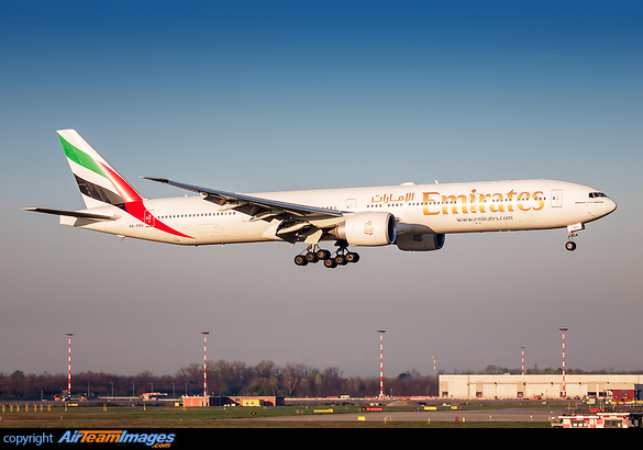 Boeing 777-31H/ER Boeing 777-31H/ER