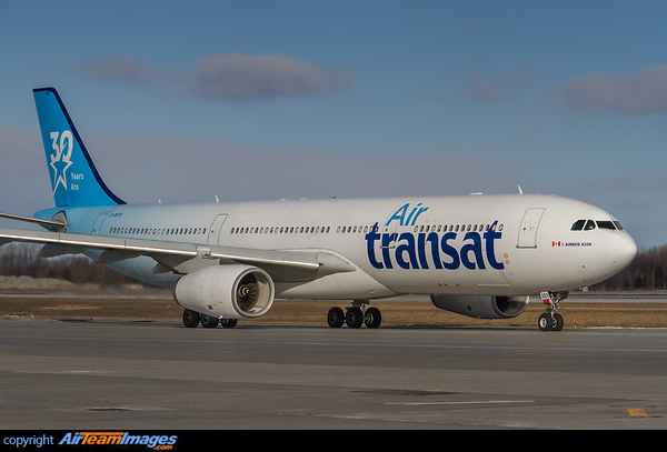 Special 30 years tail decal. Airbus A330-342