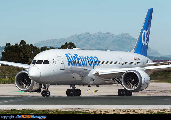 Boeing 787-8 Dreamliner Boeing 787-8 Dreamliner