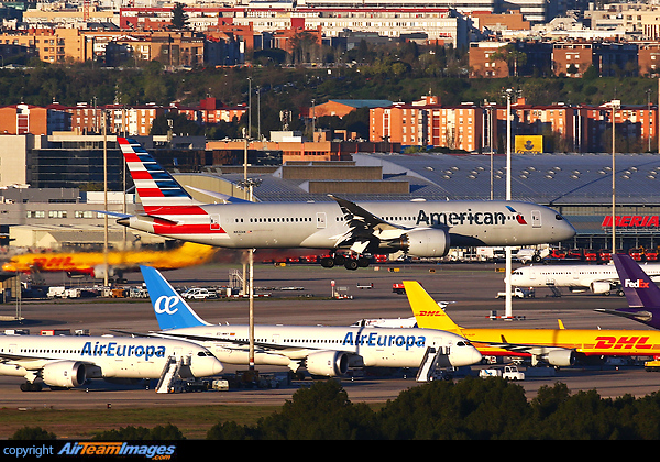 Boeing 787-9 Dreamliner Boeing 787-9 Dreamliner