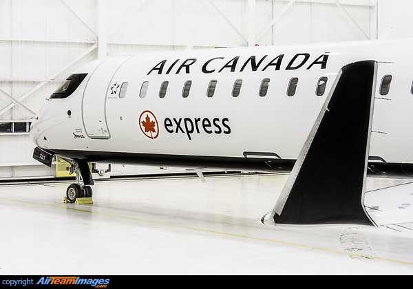 Bombardier CRJ-900LR Bombardier CRJ-900LR