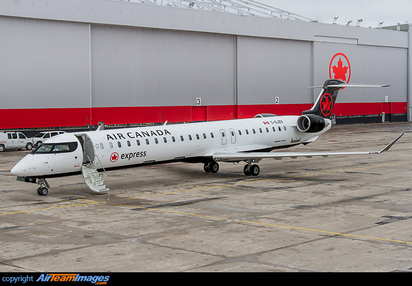Bombardier CRJ-900LR Bombardier CRJ-900LR