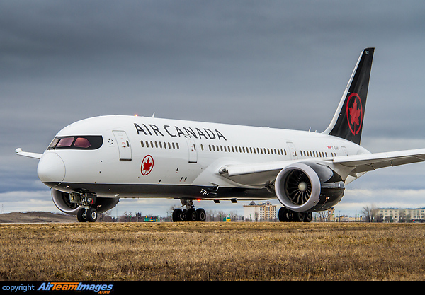 Boeing 787-8 Dreamliner Boeing 787-8 Dreamliner