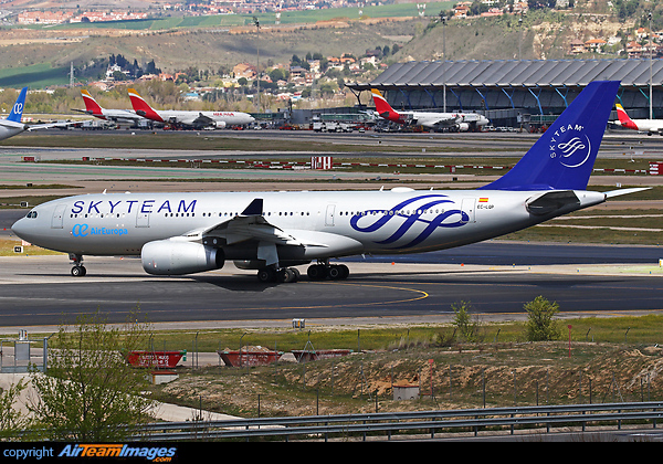 Airbus A330-243 Airbus A330-243