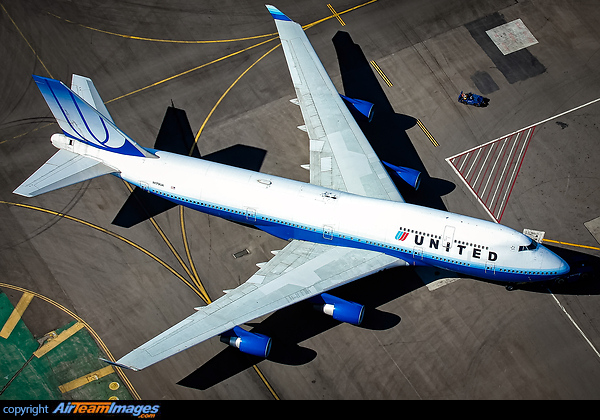Boeing 747-422 Boeing 747-422