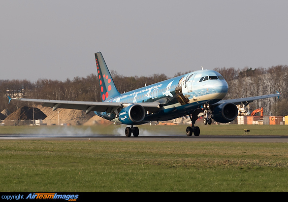 Airbus A320-214 Airbus A320-214