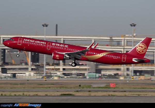 Airbus A321-211 Airbus A321-211