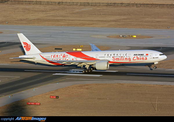 Boeing 777-39L/ER Boeing 777-39L/ER