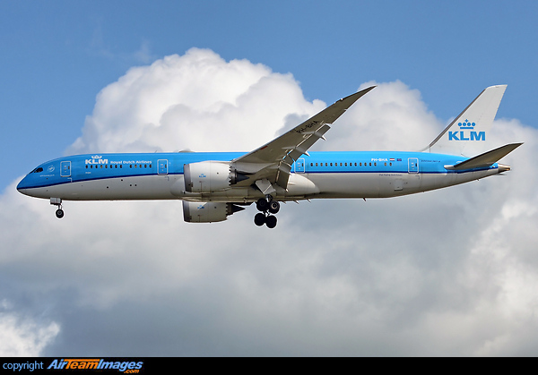 Boeing 787-9 Dreamliner Boeing 787-9 Dreamliner