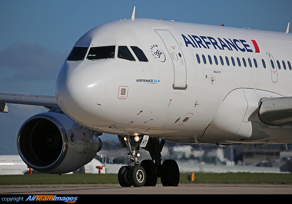 Airbus A319-111 Airbus A319-111