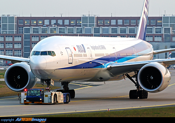 Boeing 777-381/ER