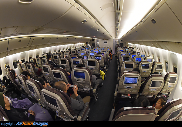 Boeing 777-2B5/ER Boeing 777-2B5/ER