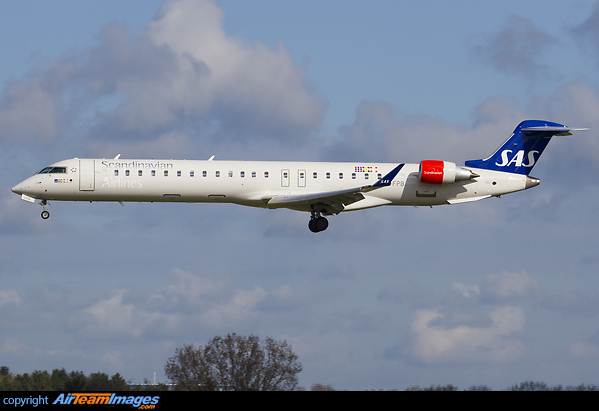 Bombardier CRJ-900LR Bombardier CRJ-900LR