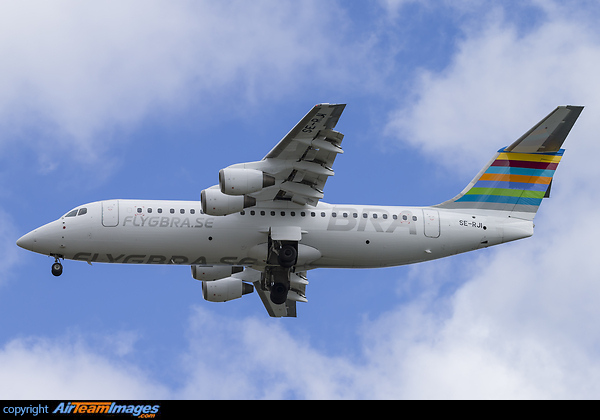 British Aerospace Avro RJ100 British Aerospace Avro RJ100